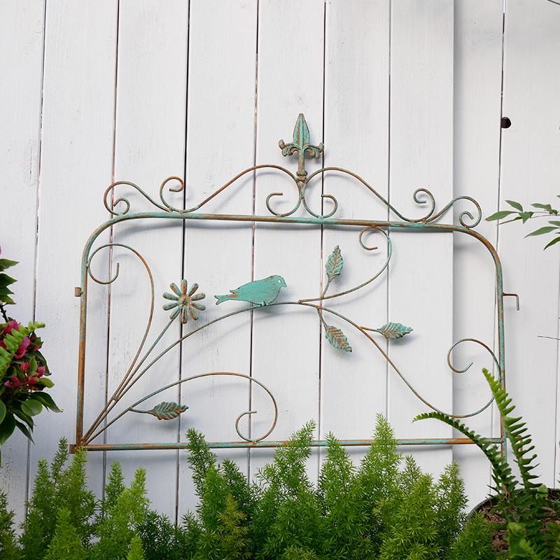 Garden fence iron retro old courtyard decoration small fence outdoor balcony plant support flower rack climbing rack