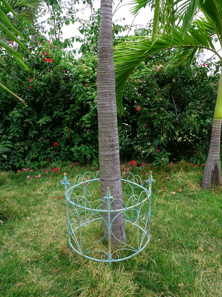 Wrought iron tree fence fence rust-proof guardrail old garden round semi-circular outdoor courtyard European climbing bracket