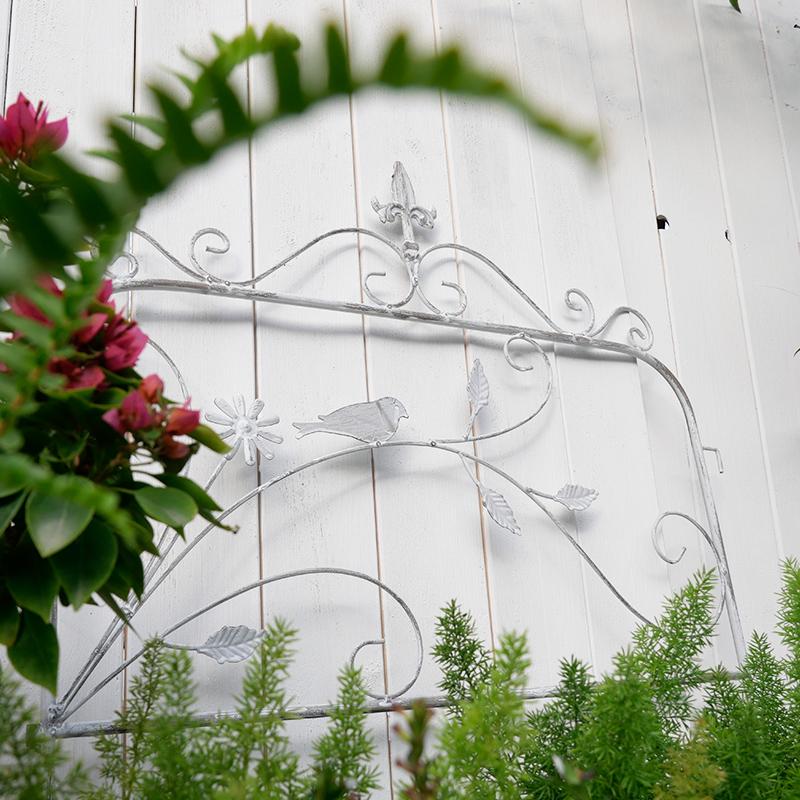 Garden fence iron retro old courtyard decoration small fence outdoor balcony plant support flower rack climbing rack