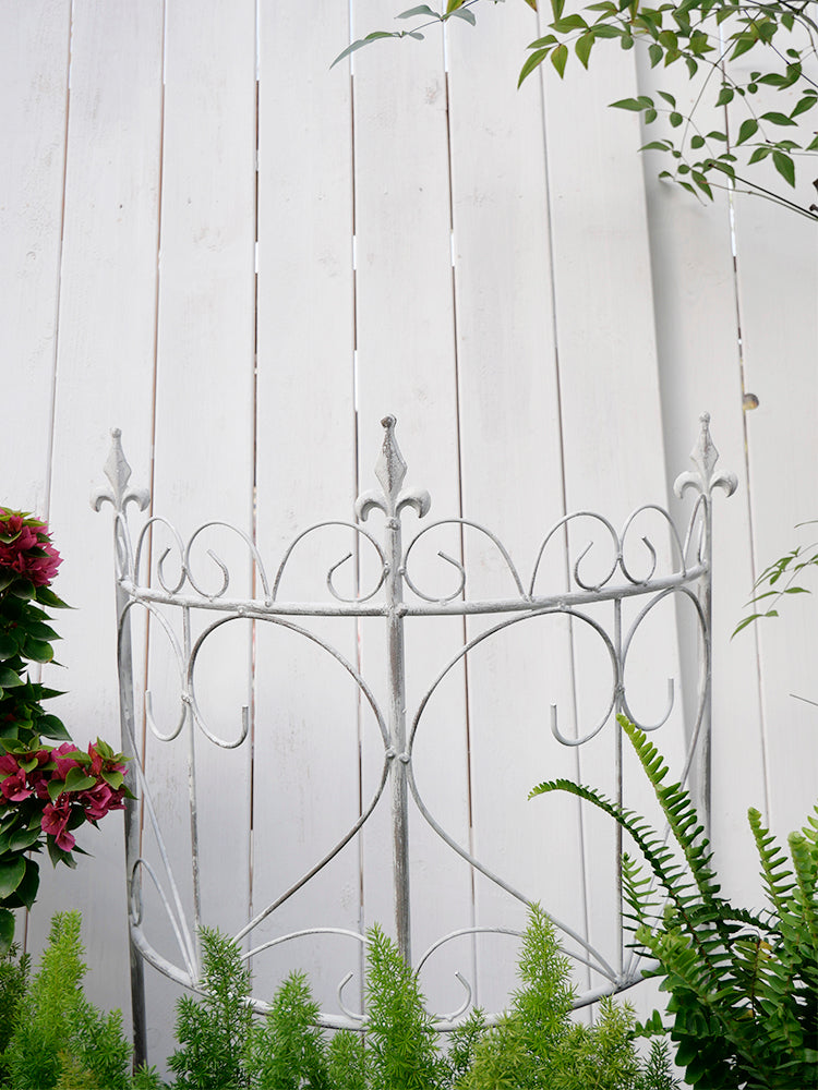Wrought iron tree fence fence rust-proof guardrail old garden round semi-circular outdoor courtyard European climbing bracket