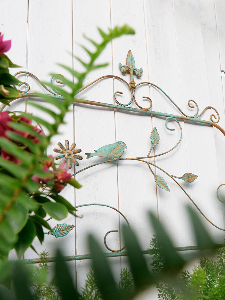 Garden fence iron retro old courtyard decoration small fence outdoor balcony plant support flower rack climbing rack