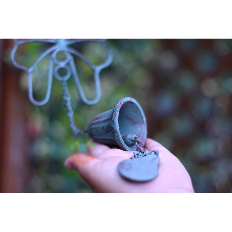 Butterfly wind chimes old wrought iron cast iron pendant European retro hanging bell balcony garden decoration