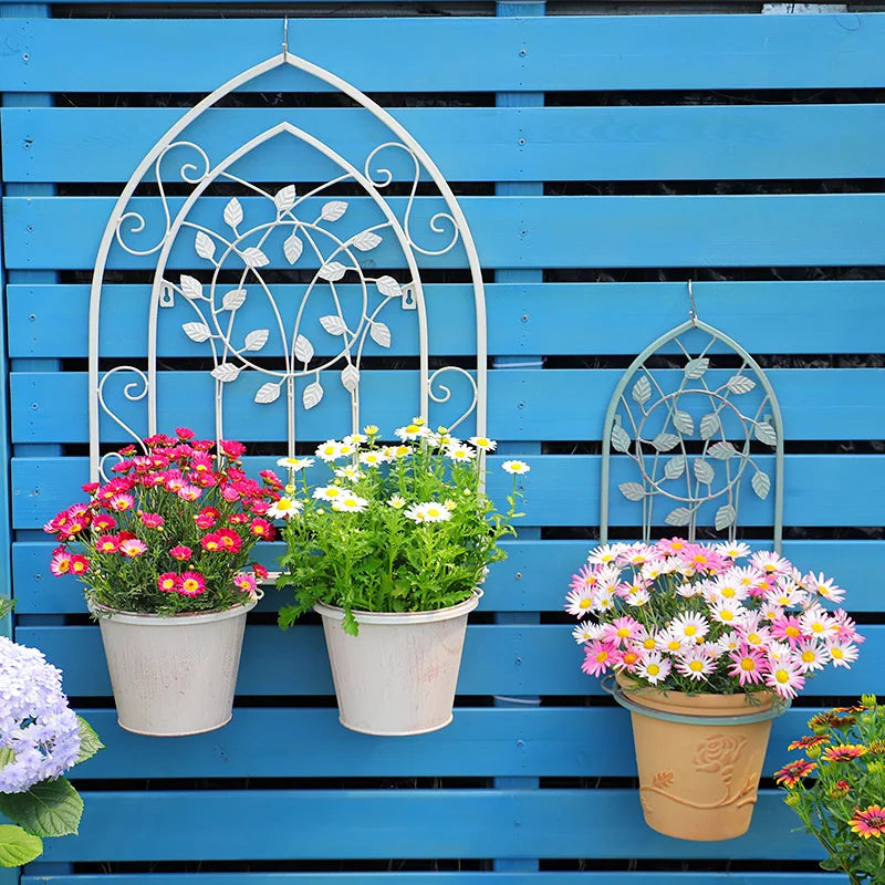 Outdoor wall mounted hanging iron flower pot holder Metal wall hanging plant pot stand holder plant holder stand