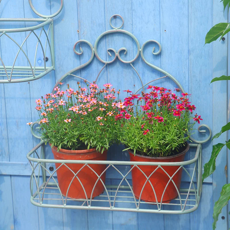 Retro Wall-Mounted Flower Basket Metal Iron Shelf Outdoor Garden Balcony Ornaments Flower Pots & Planters Flower Stand