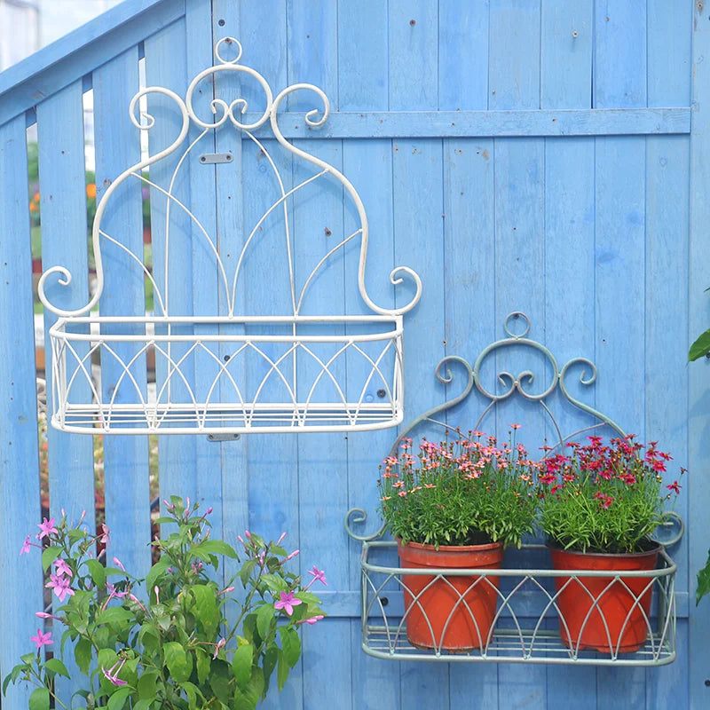 Retro Wall-Mounted Flower Basket Metal Iron Shelf Outdoor Garden Balcony Ornaments Flower Pots & Planters Flower Stand