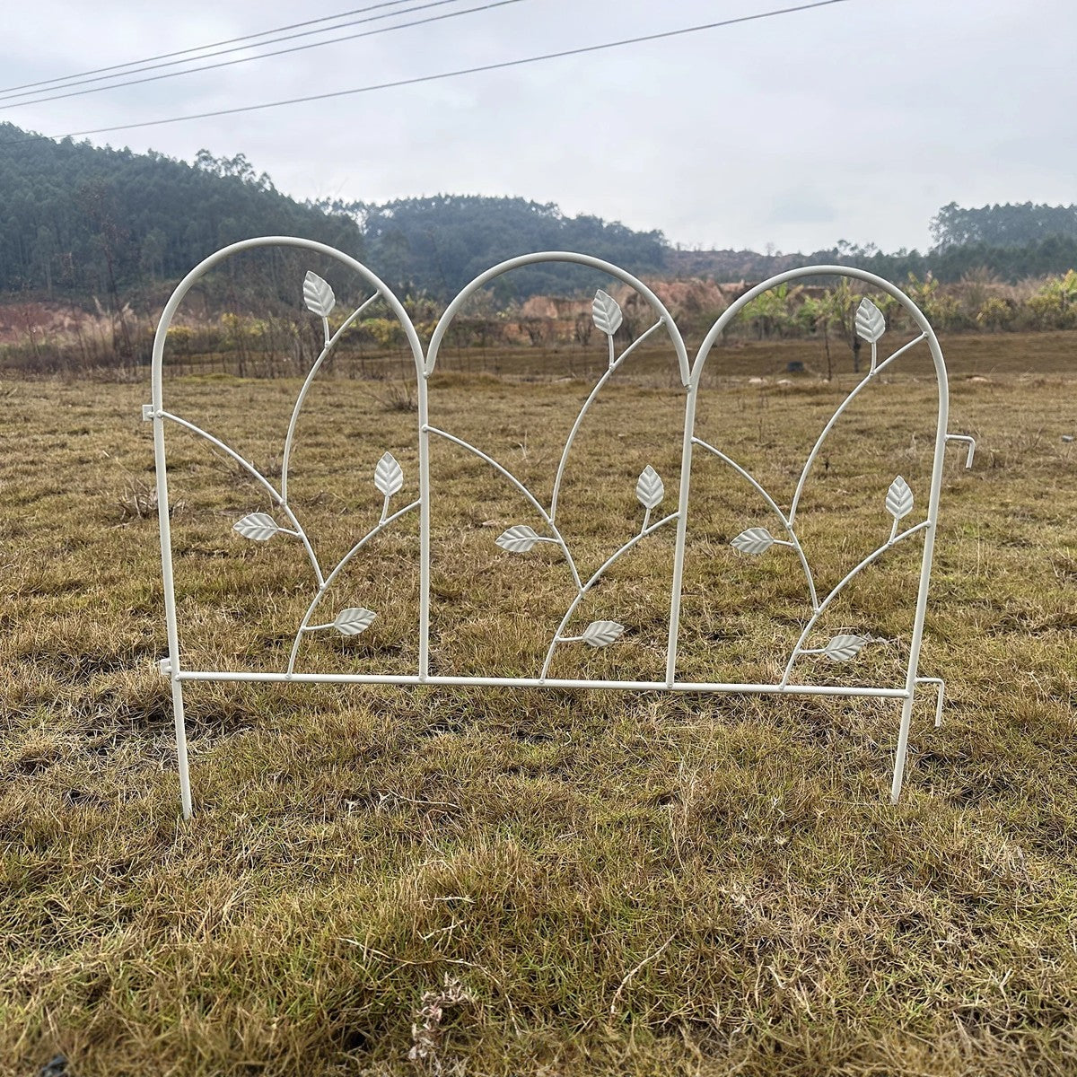 Wrought iron small fence American style old fence garden courtyard decoration outdoor low guardrail partition fence