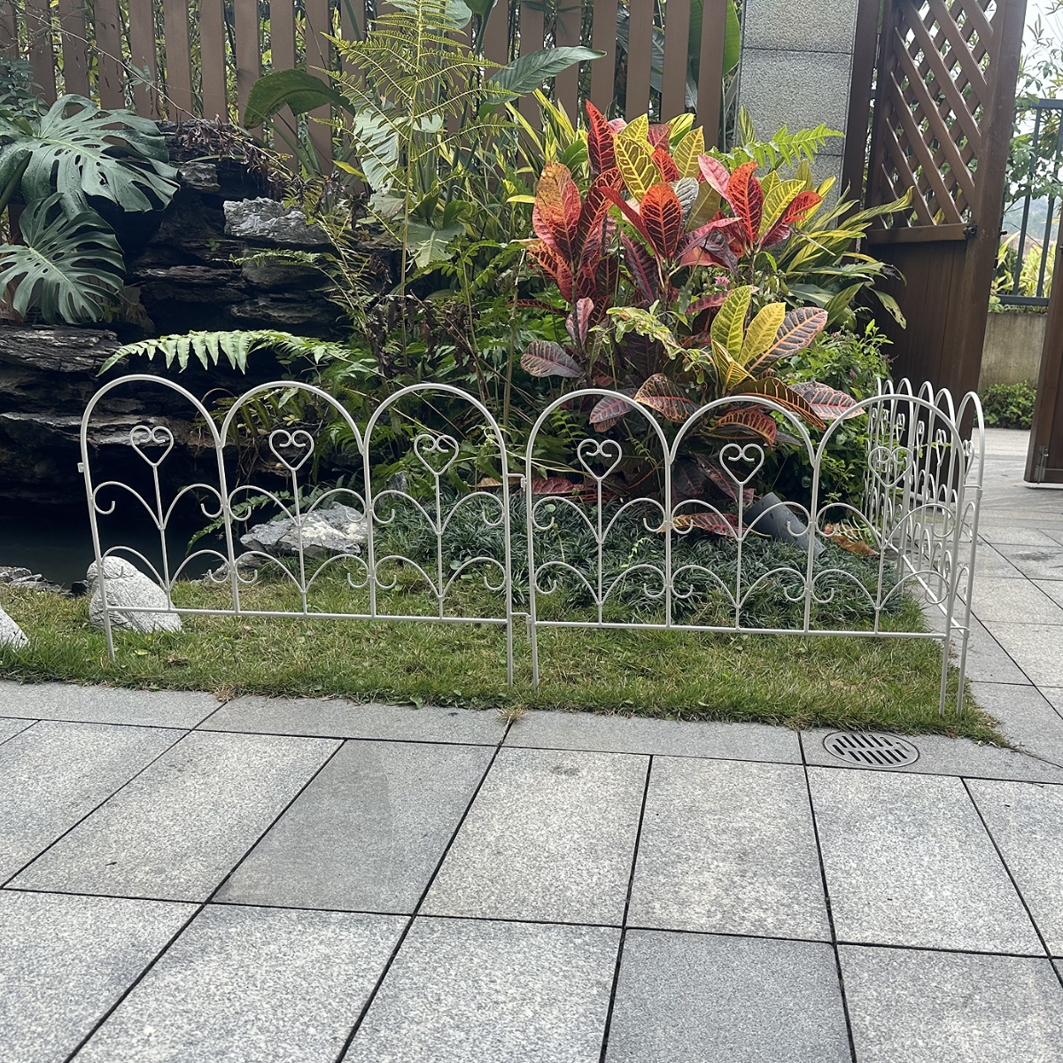 Wrought iron small fence American style old fence garden courtyard decoration outdoor low guardrail partition fence