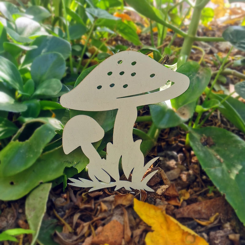 Outdoor yard decoration metal ornament mushroom garden decor Garden Stakes Metal Garden Decor