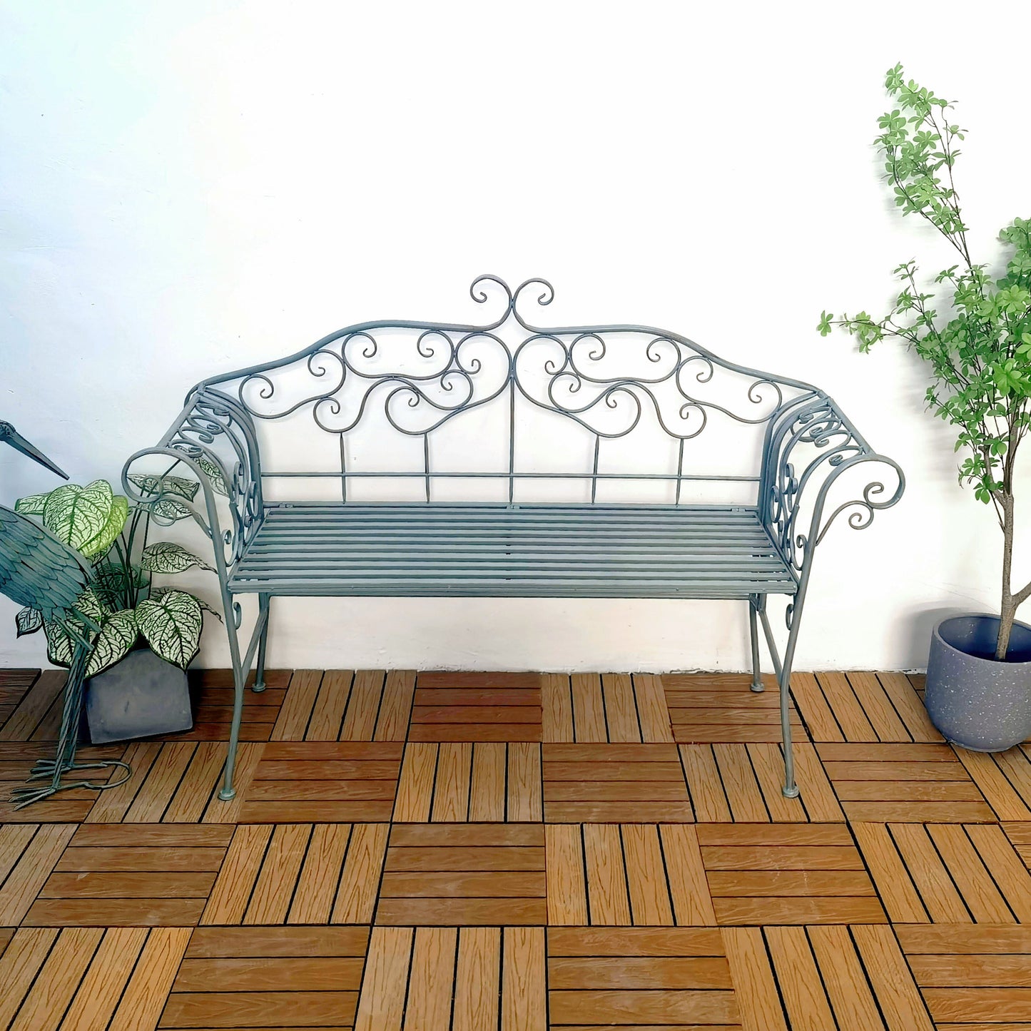 Vintage Metal Wrought Iron Foldable Slatted Design Patio Bench Outdoor Garden Bench