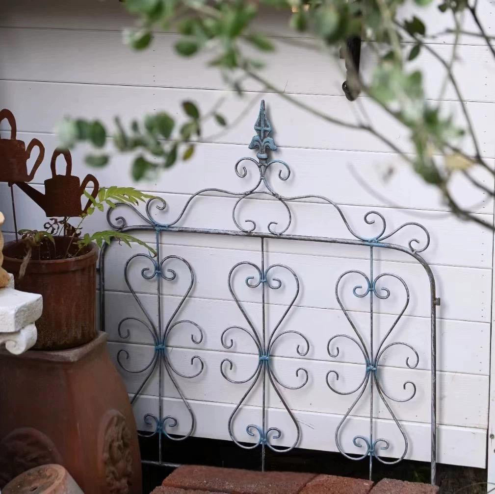 Decorative Powder Coated Wrought Iron Garden Garrison Fence Steel Pale Picket Fence garden trellis