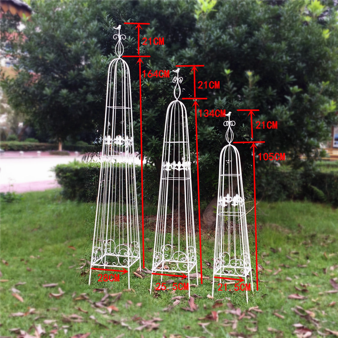 Wholesale China Factory Garden Wrought Iron Metal garden obelisk trellis for climbing plants outdoor set 3 plant trellis