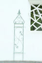 Arrow-shaped unlimited height flower stand European style old iron climbing stand rose clematis climbing stand