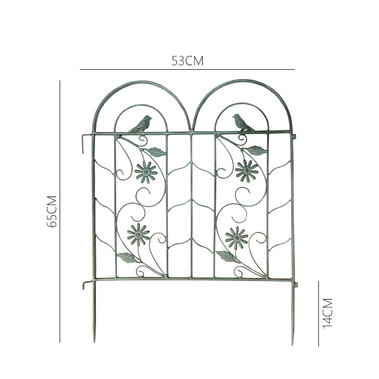 Animal Barrier Fence No Dig Garden Decorative Fence Rustproof Metal Wire Panel Border for Dog Rabbits Ground Stakes